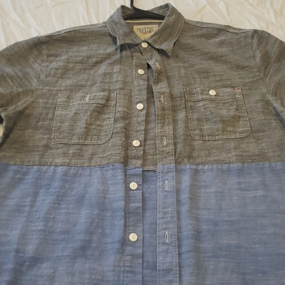 Mens button down - Picture 2 of 3